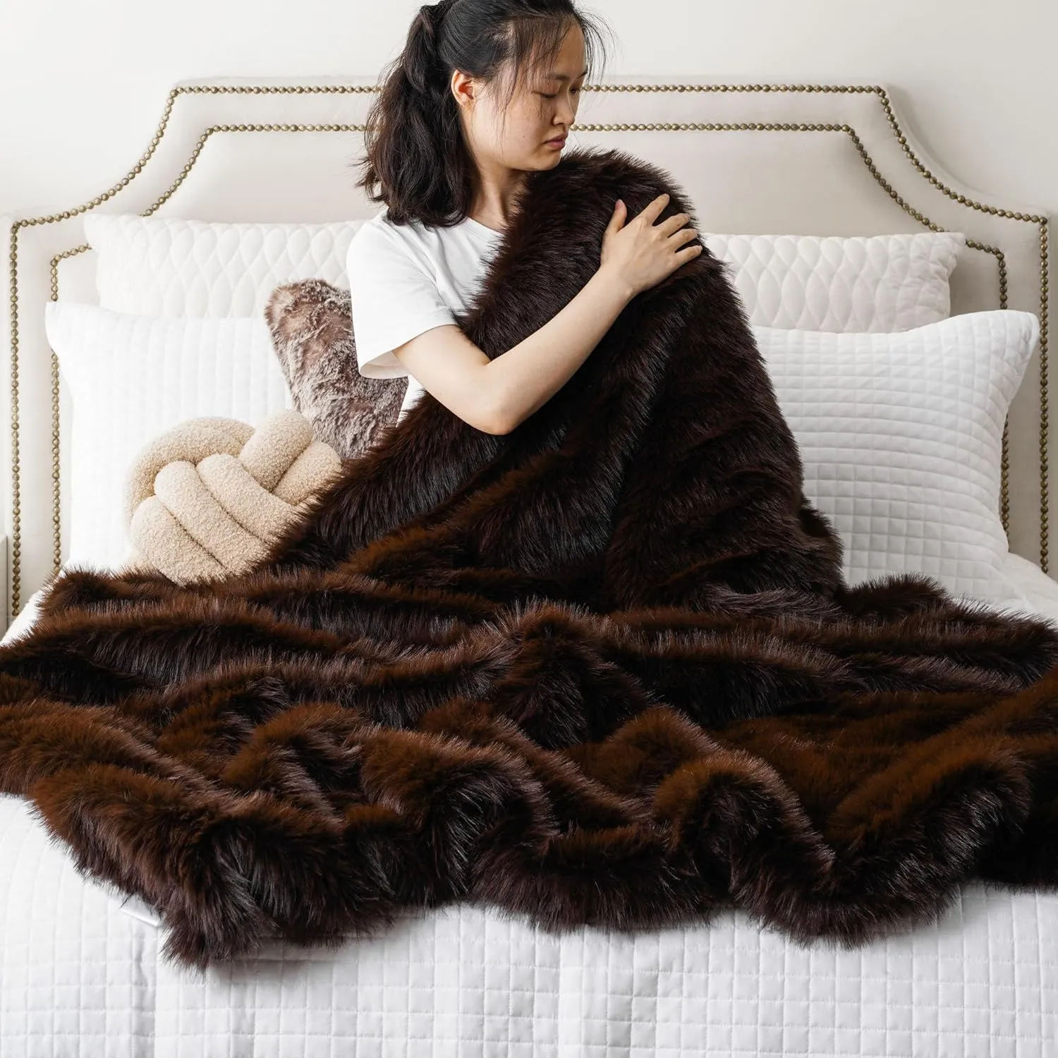 BATTILO HOME Luxury Brown Faux Fur Throw Blanket, Large Soft Warm Cozy Fuzzy Fluffy Fur Blankets and Throws for Bed, Home Decor, King Size Fur Blanket with Long Pile, 60"x80"