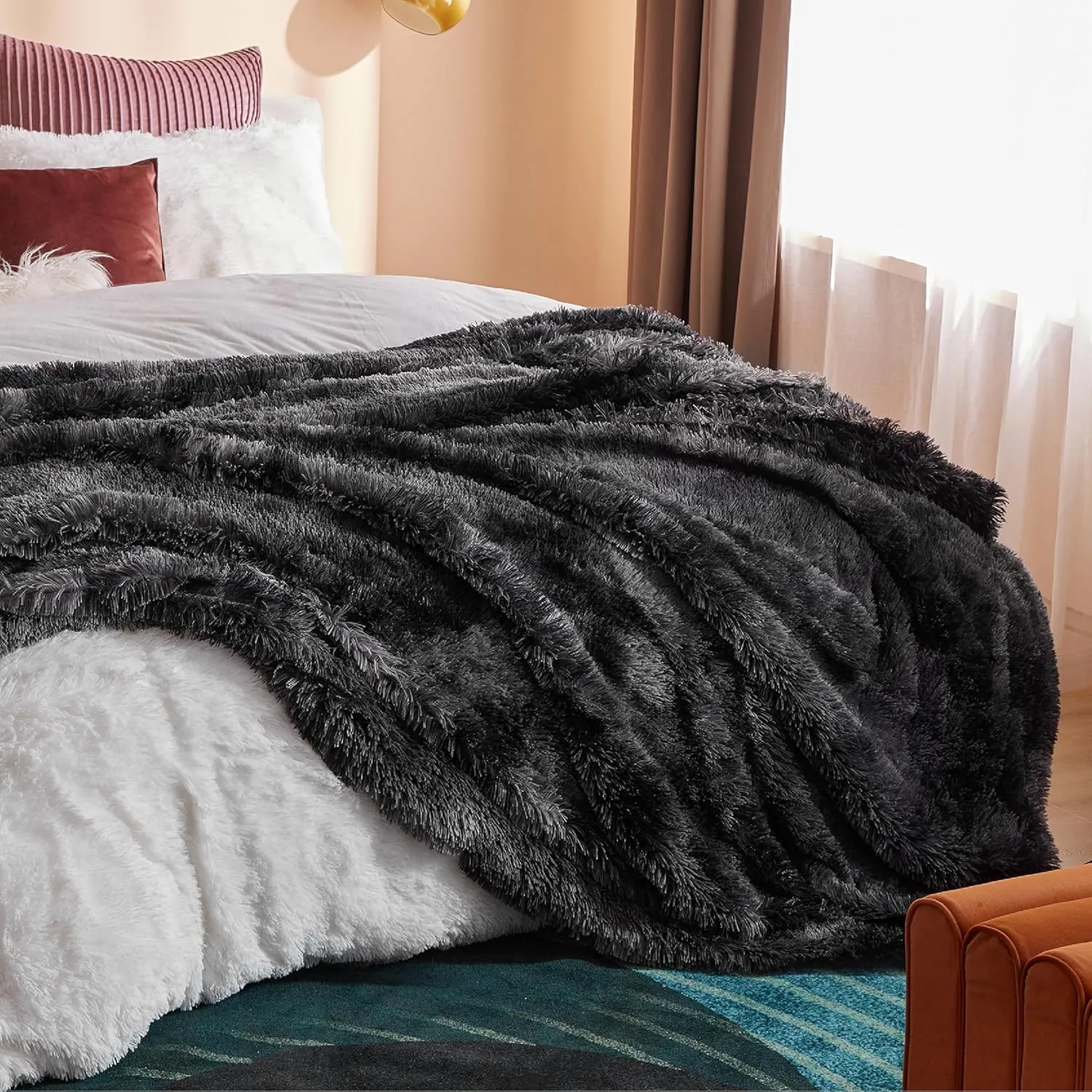 Bedsure Fluffy Black Blanket Throws Gifts for Men, Women, Soft Fleece Cozy Fuzzy Sherpa Plush Warm Minky Thick Faux Fur Throws for Couch, Bed, Black Decor House Blanket Gifts for Him Her, 50x60