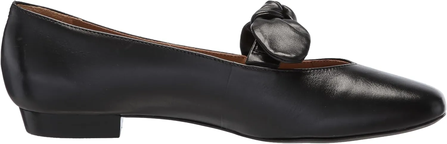 Bernardo Women's Emersyn Mary Jane Flat