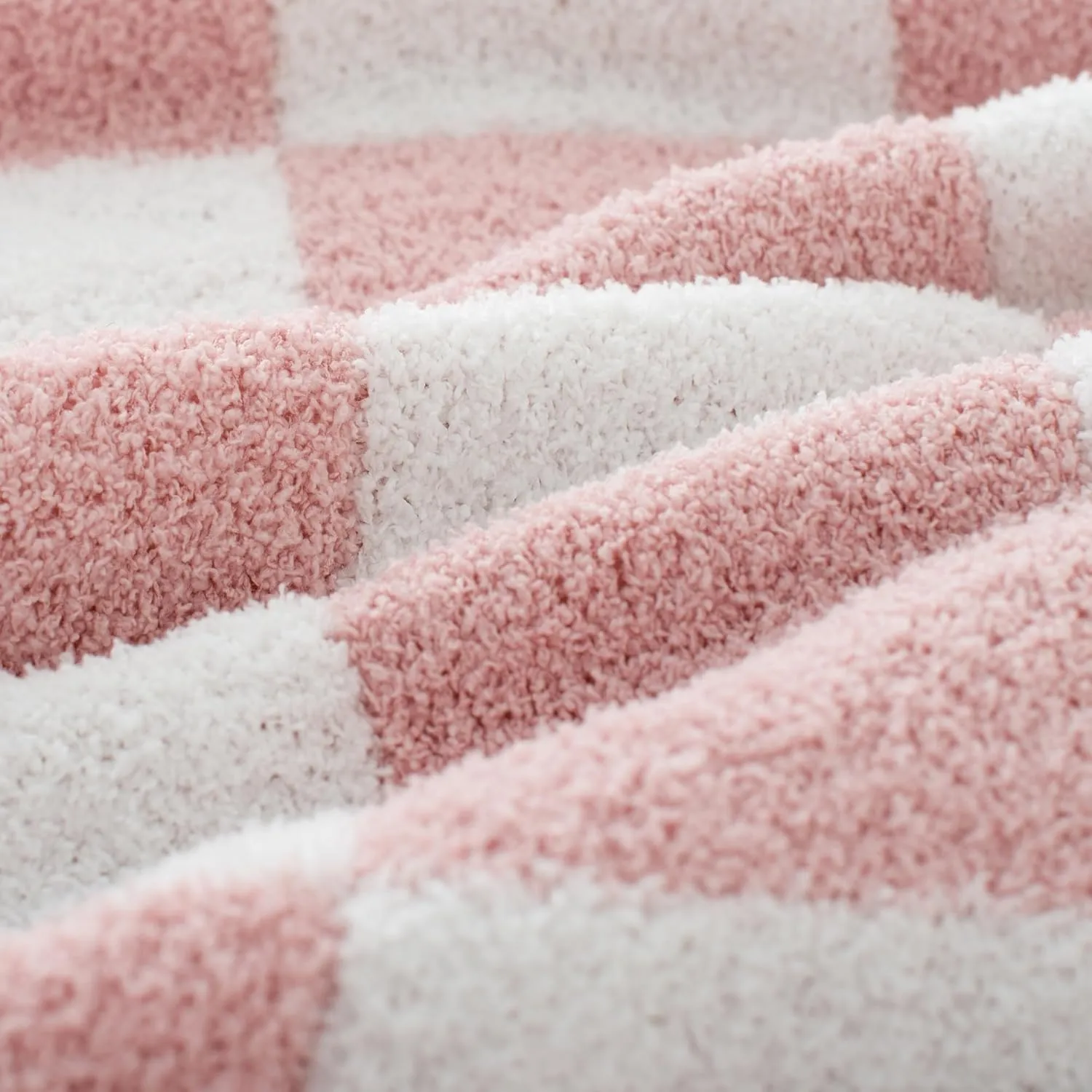 Carriediosa Checkered Throw Blanket 50" X 60", 400GSM Ultra Soft Microfiber Fuzzy Fluffy Reversible Cute Preppy Knitted Blankets Cozy Plush Fall Throws for Couch, Bed, Sofa, Dusty Pink