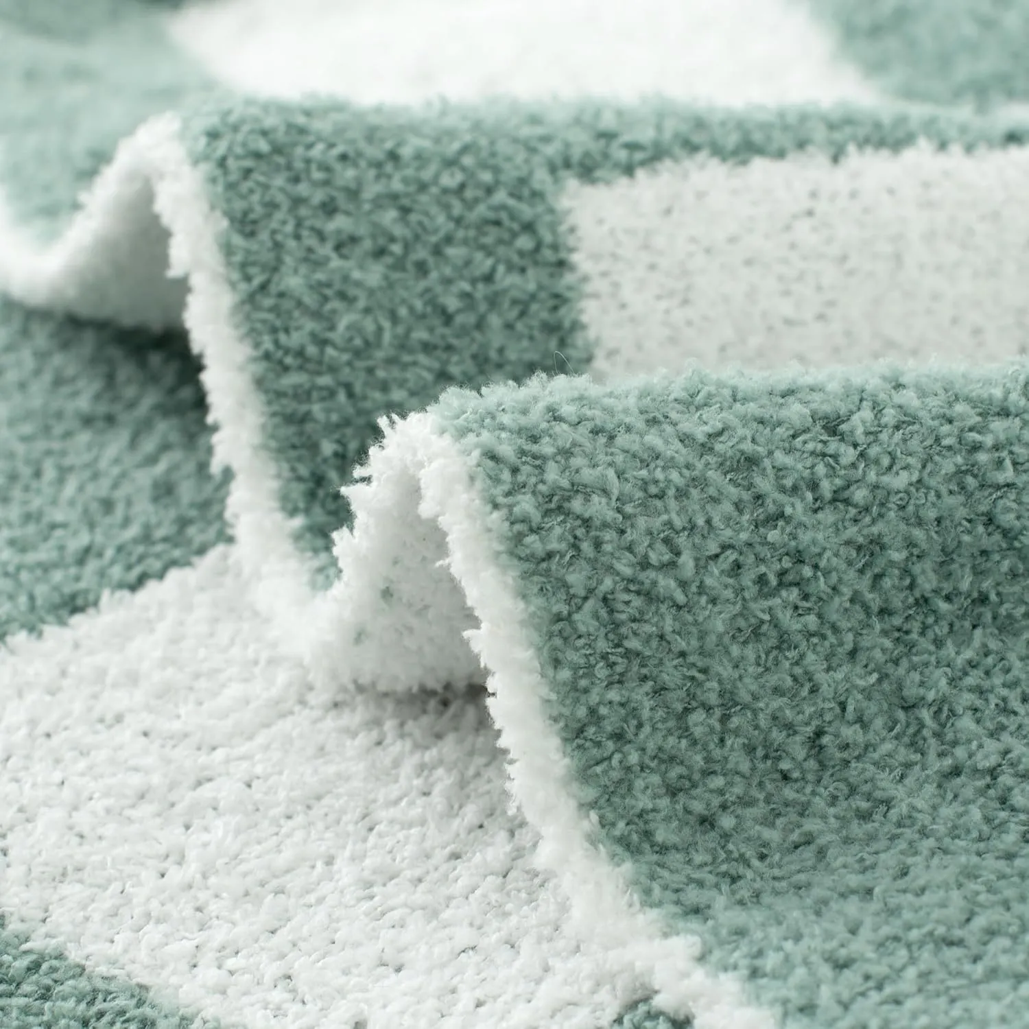 Carriediosa Checkered Throw Blanket 50" X 60", 400GSM Ultra Soft Microfiber Fuzzy Fluffy Reversible Cute Preppy Knitted Blankets Cozy Plush Fall Throws for Couch, Bed, Sofa, Sage Green