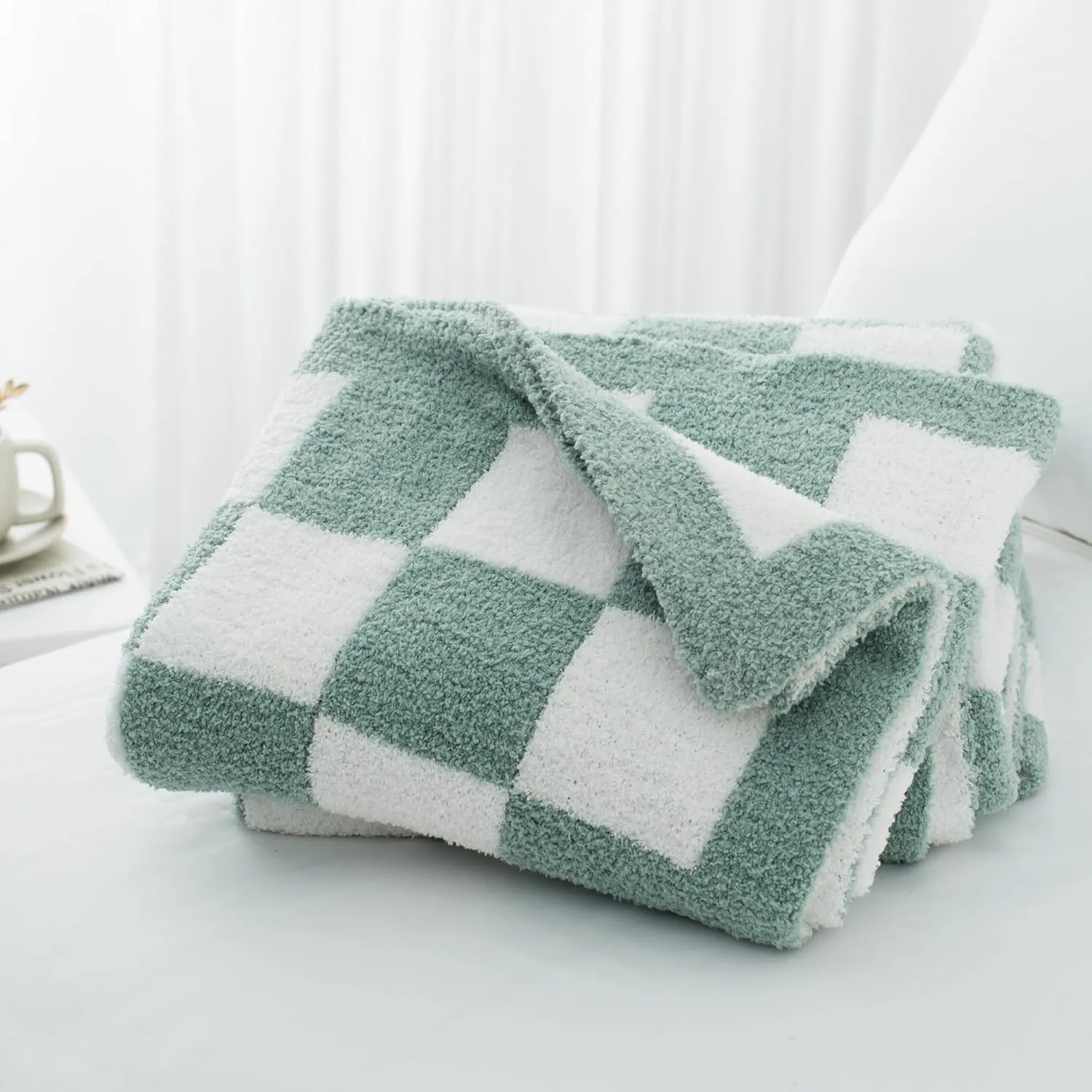 Carriediosa Checkered Throw Blanket 50" X 60", 400GSM Ultra Soft Microfiber Fuzzy Fluffy Reversible Cute Preppy Knitted Blankets Cozy Plush Fall Throws for Couch, Bed, Sofa, Sage Green