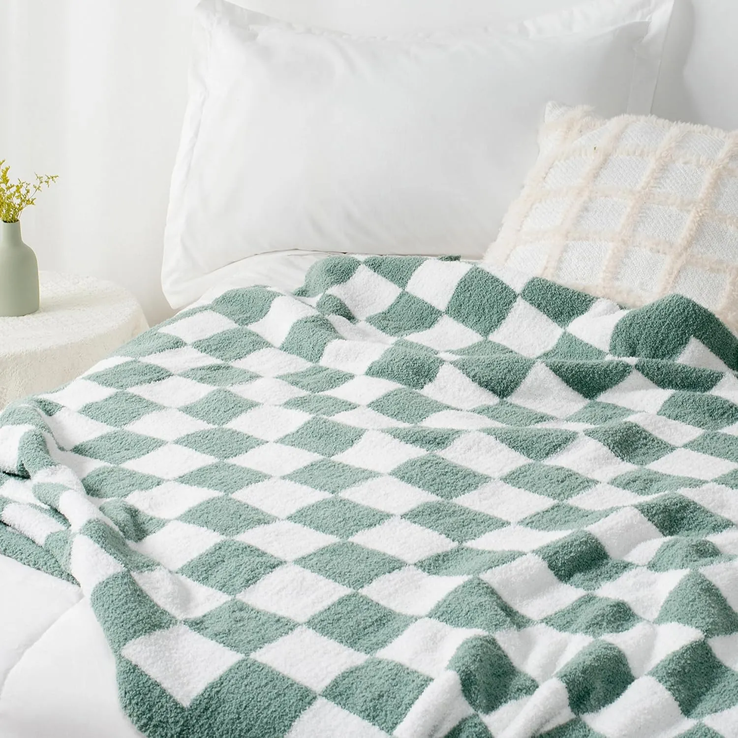Carriediosa Checkered Throw Blanket 50" X 60", 400GSM Ultra Soft Microfiber Fuzzy Fluffy Reversible Cute Preppy Knitted Blankets Cozy Plush Fall Throws for Couch, Bed, Sofa, Sage Green