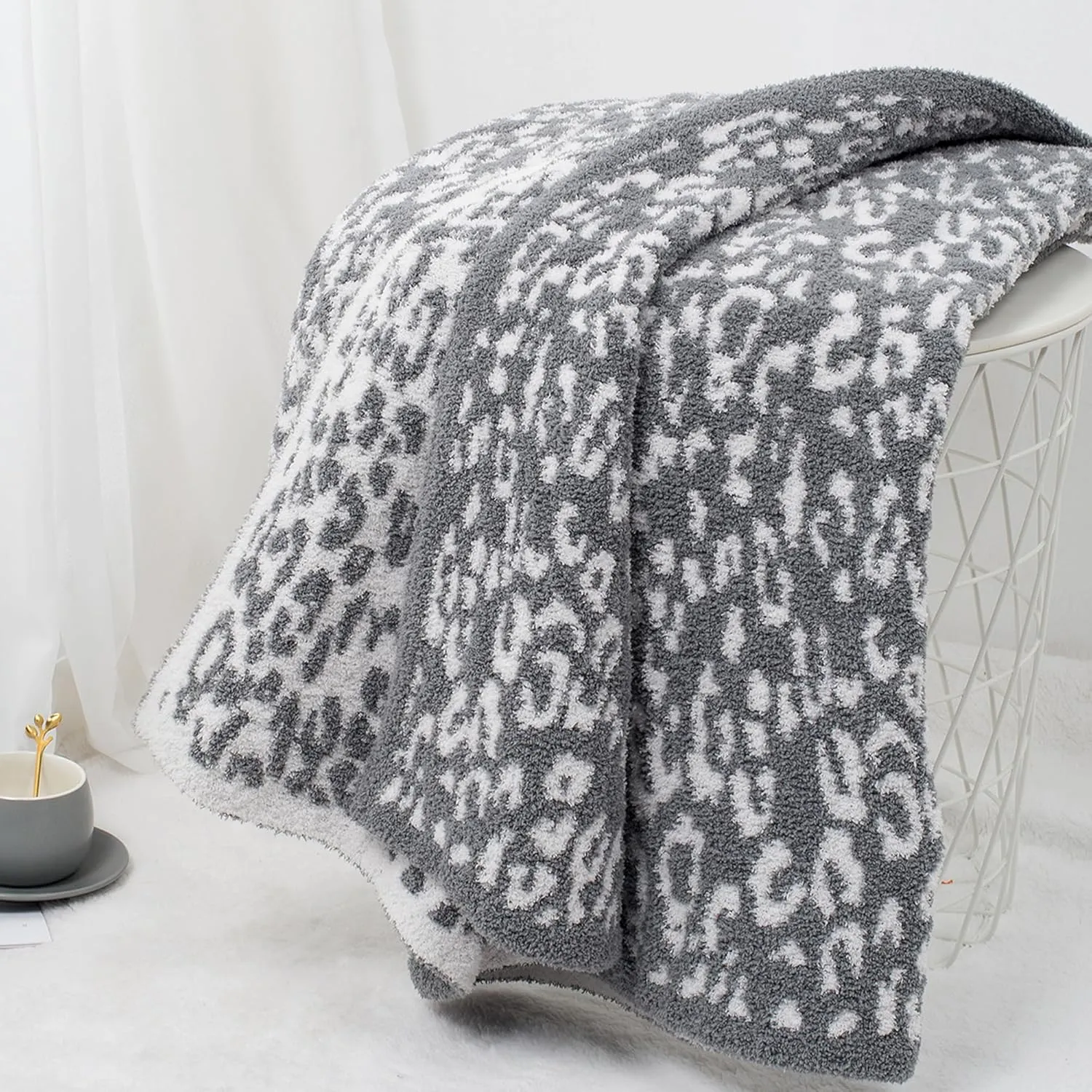 Carriediosa Leopard Throw Blanket 50" X 60", 400GSM Ultra Soft Microfiber Fuzzy Fluffy Reversible Cheetah Knitted Blankets Cozy Plush Lightweight and Warm Fall Throws for Couch, Bed, Sofa, Grey