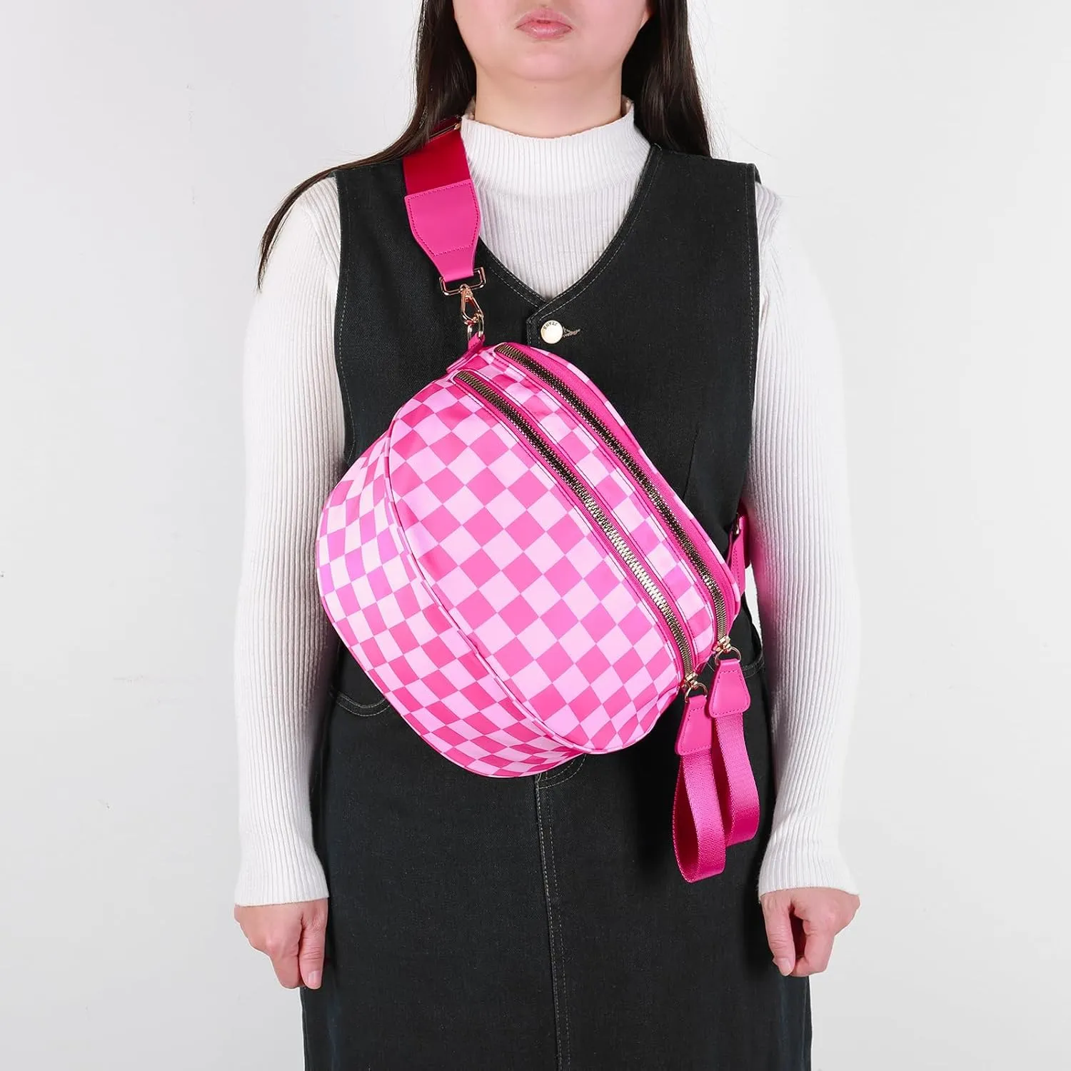 Checkered Crossbody Bag Spacious Nylon Crossbody Bag for Women Black and White Checkered Purse Bum Bags Belt Bags