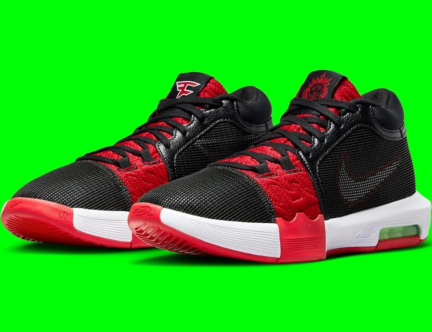Nike Men's Basketball Shoe