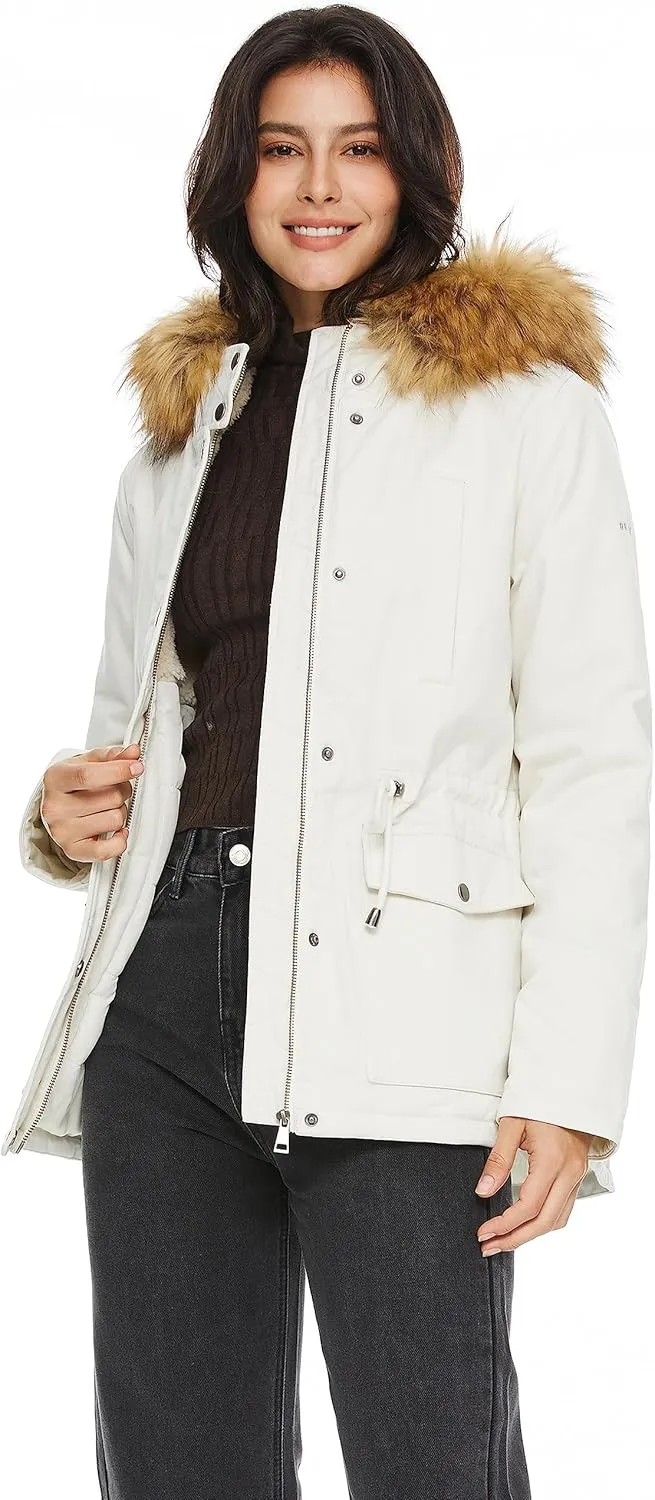Orolay Women's Winter Parka Jacket Hooded Warm Coat Padded Jacket with Detachable Faux Fur