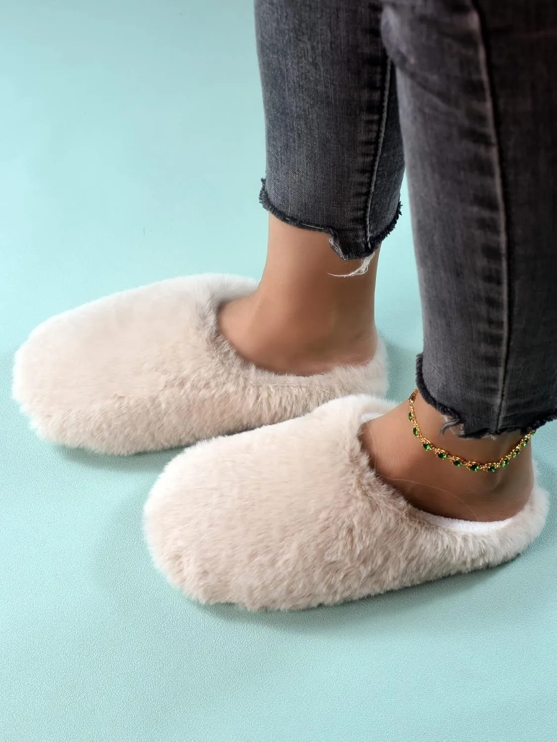 OYOANGLE Women's Furry Faux Fur Bedroom Slippers Round Toe Slip on Home Slippers