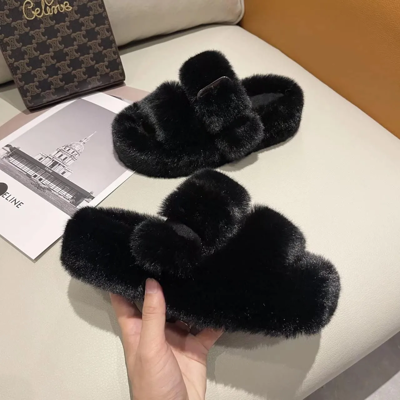 Women's Fuzzy Slippers Open Toe Fur Slides Fluffy Plush Slippers Furry Slip On Slippers House Shoes