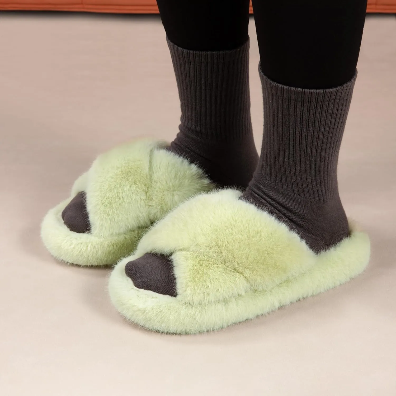 Women's Fuzzy Slippers Open Toe House Slippers Memery Foam Bedroom Slippers Cross Band Slippers for Indoor and Outdoor